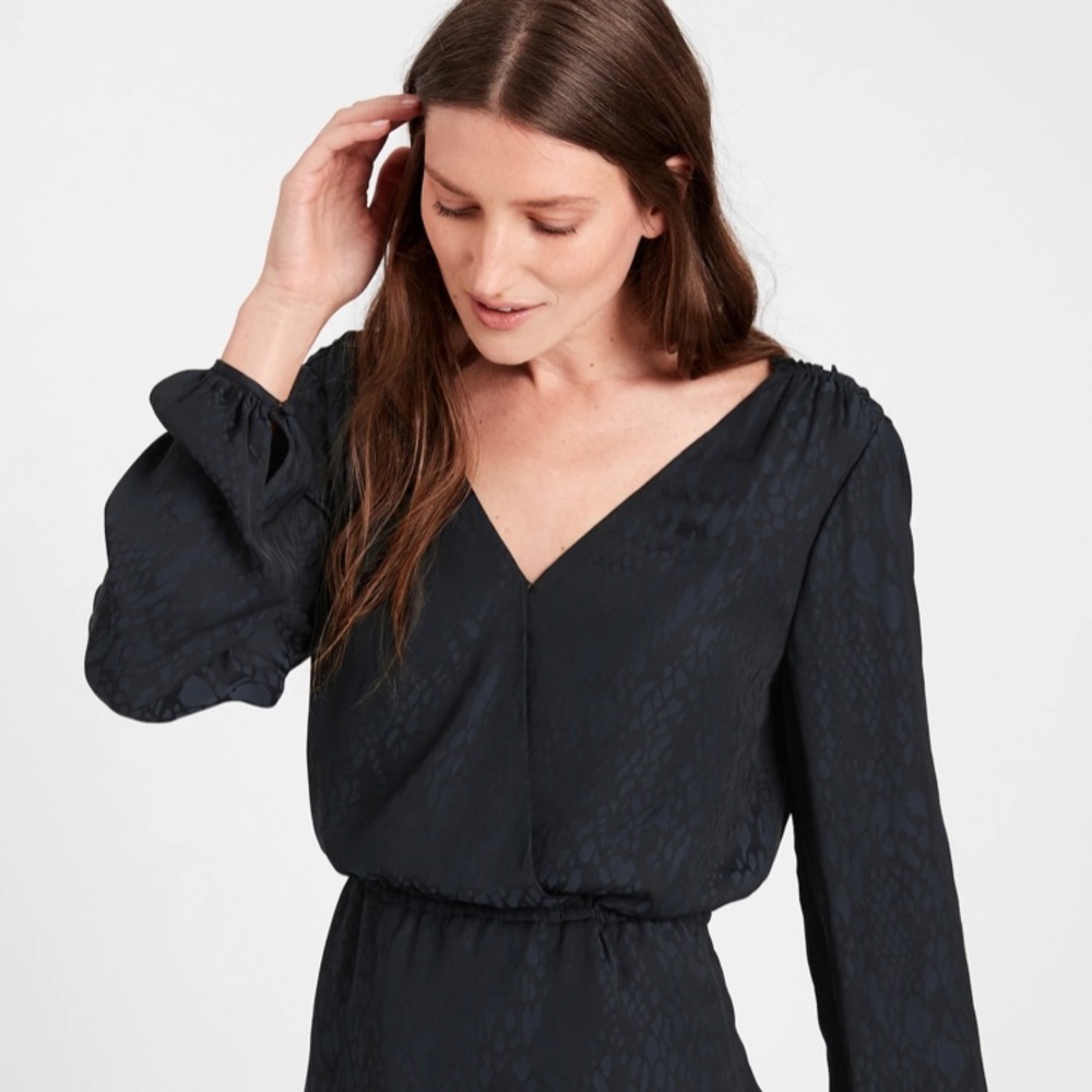 Brand New Banana Republic Peplum Top